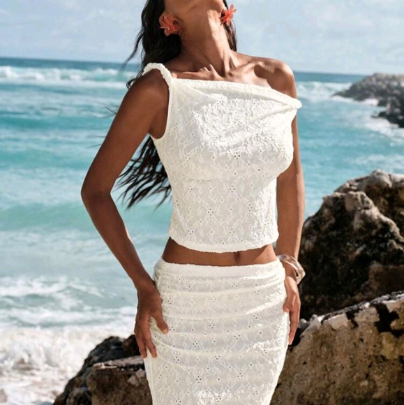 Solid Color Knit Fitted Cropped Women Top - Picture 1 of 5